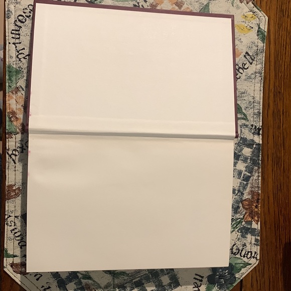 Fly Away by Kristin Hannah Hardcover Book EXCELLENT CONDITION - Picture 3 of 5